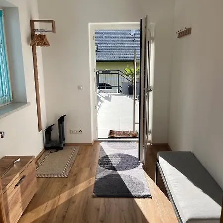 Grosszuegige Wohlfuehl-ferienwohnung Lägenhet *