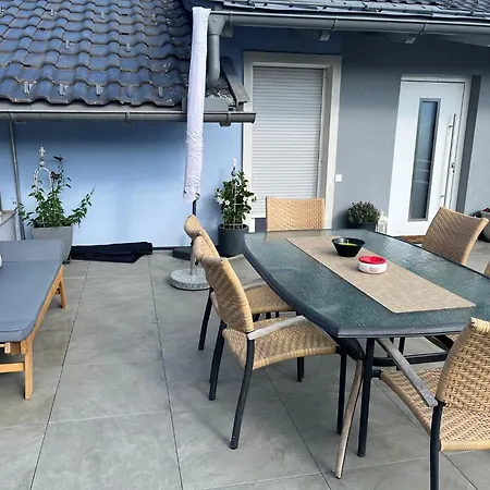 Grosszuegige Wohlfuehl-ferienwohnung Lägenhet